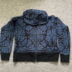 Lululemon size 12 hoodie